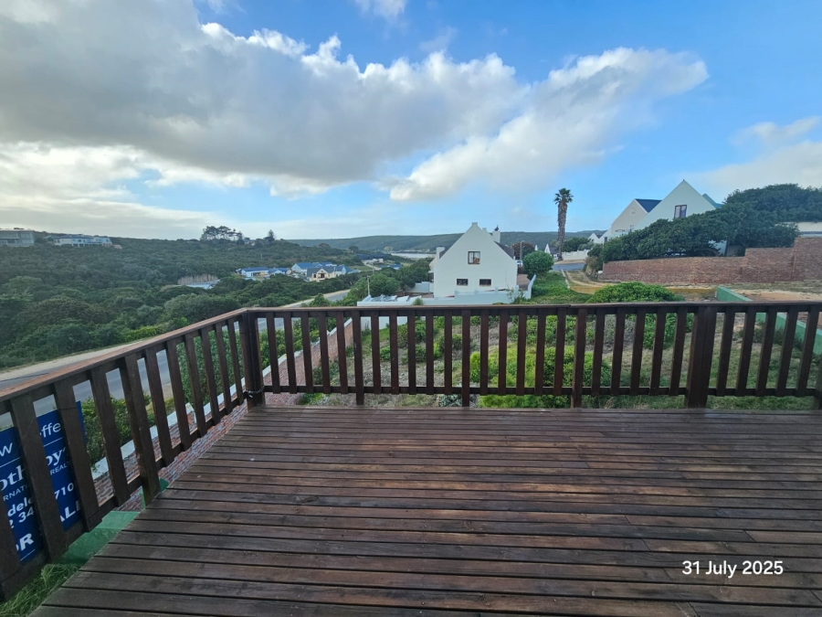 5 Bedroom Property for Sale in Stilbaai Wes Western Cape